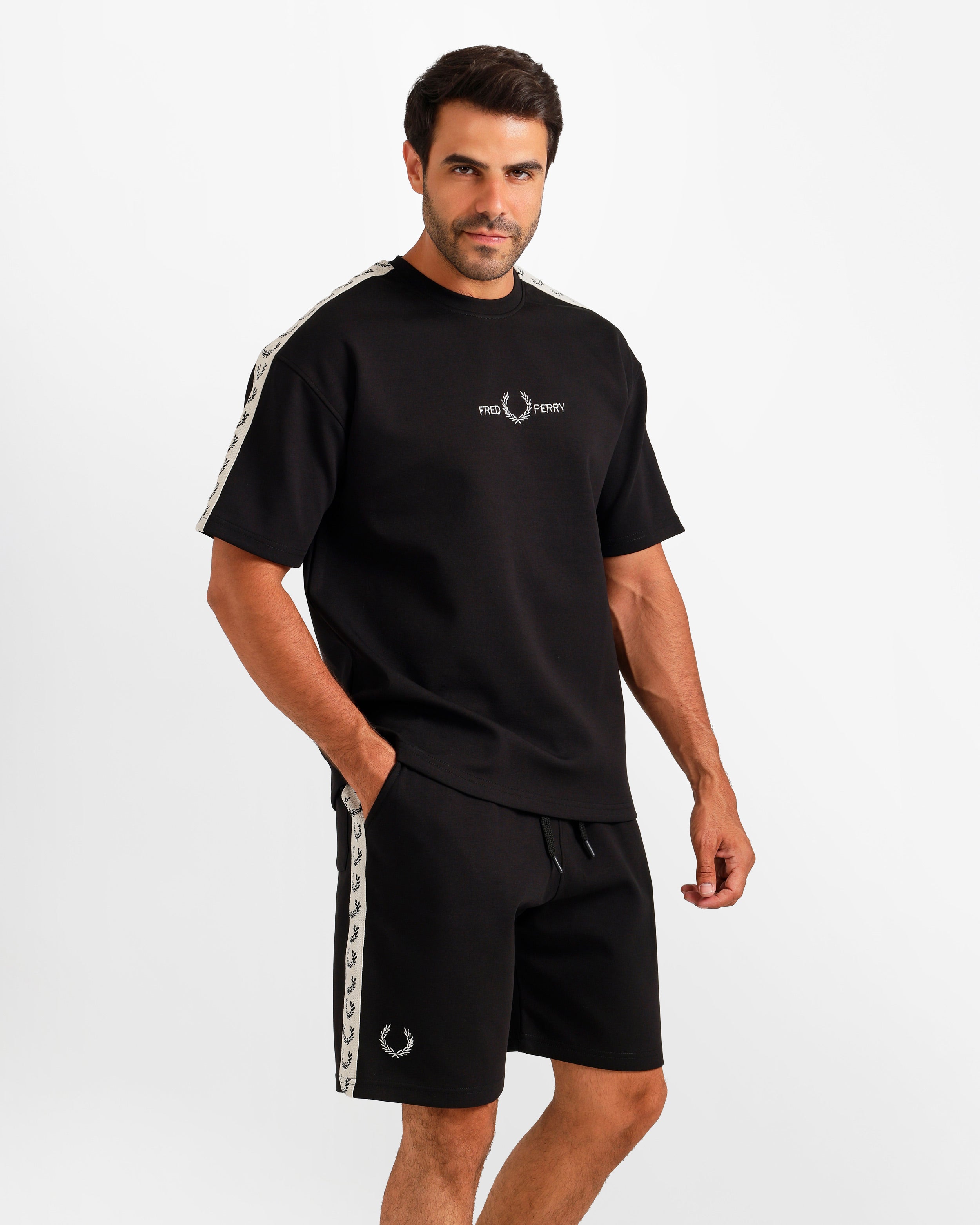 Stripe Detail Streetwear Shorts Set Secondary image