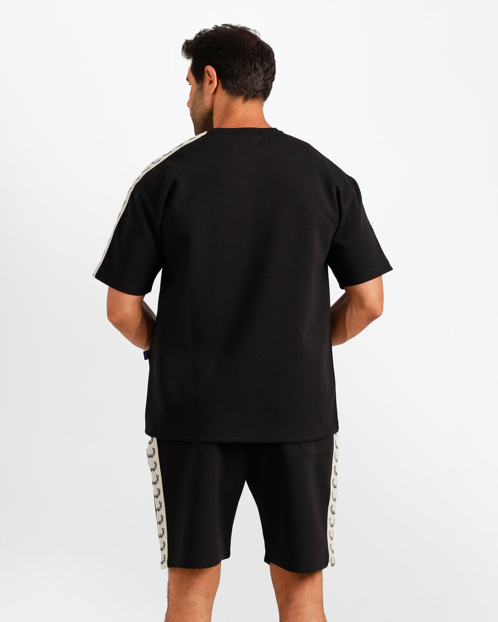 Stripe Detail Streetwear Shorts Set - Black | ONZE Egypt