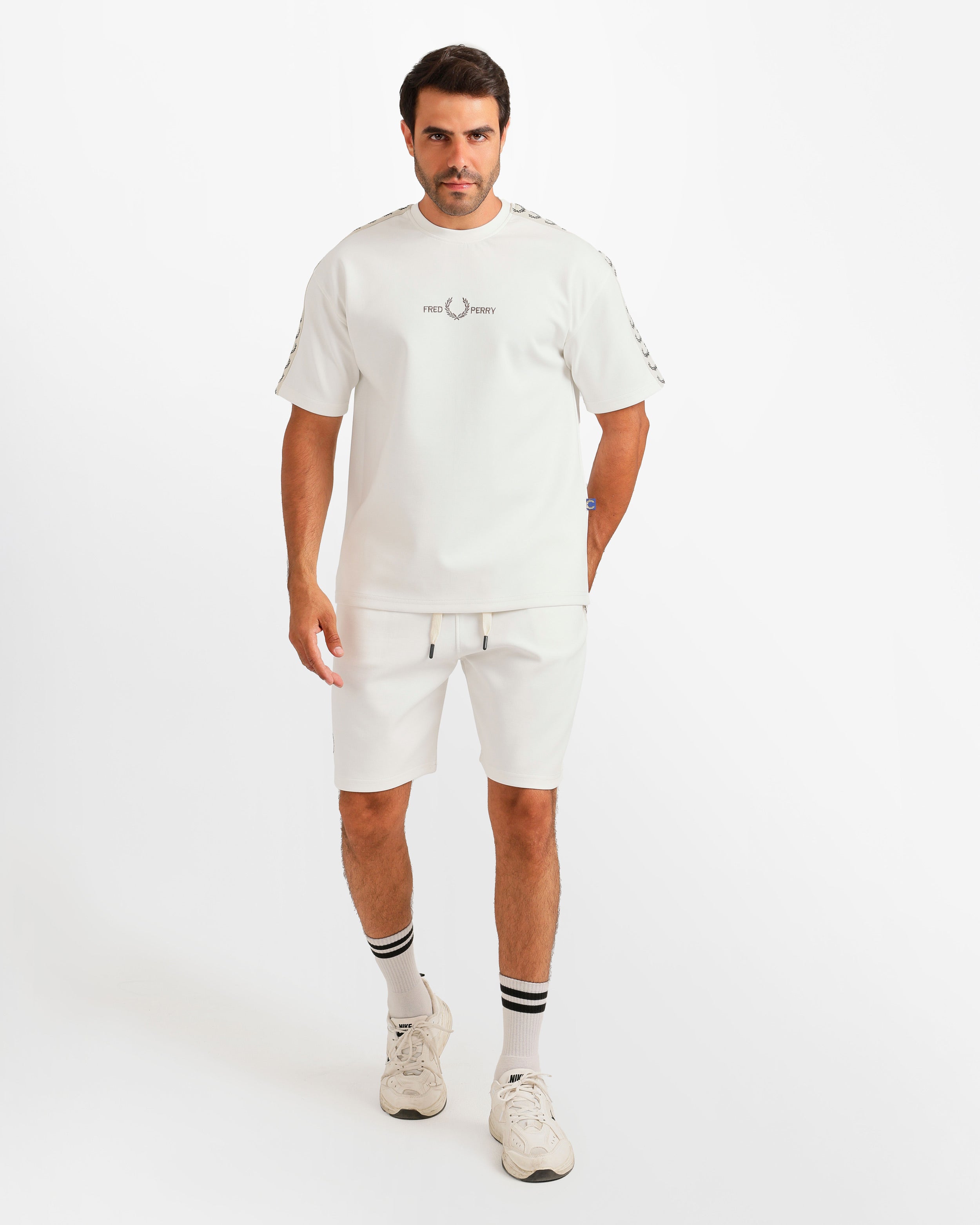 Stripe Detail Streetwear Shorts Set - White | ONZE Egypt