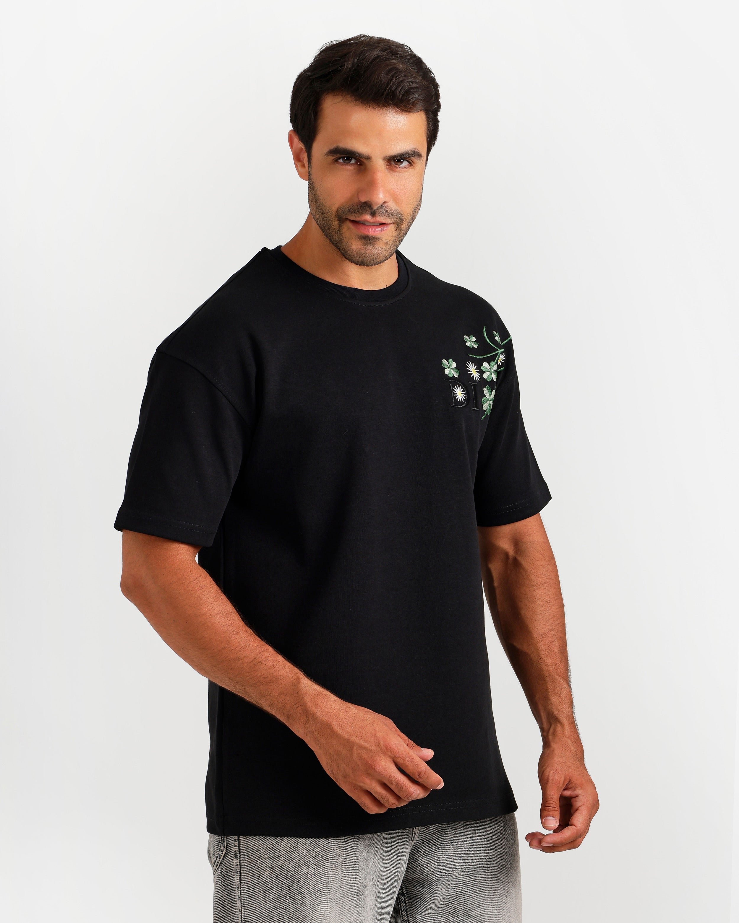 Floral Embroidery Streetwear T-Shirt - Black | ONZE Egypt