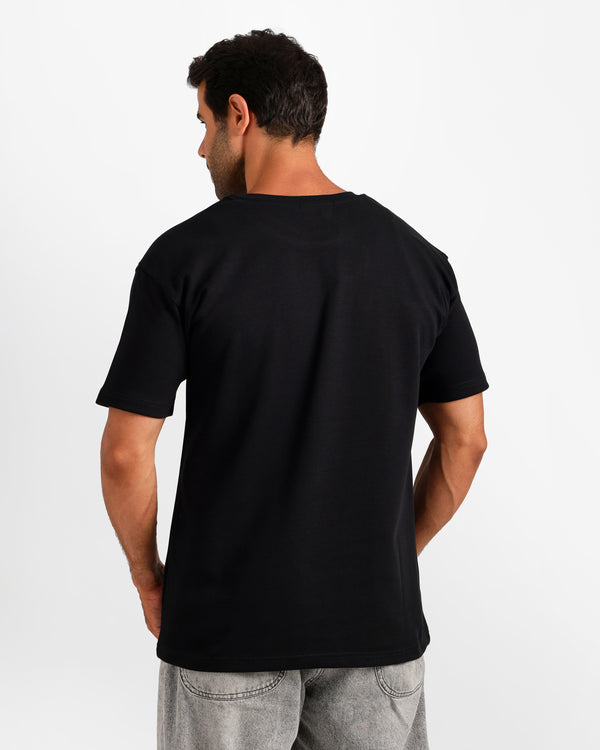 Floral Embroidered Chest Graphic T-Shirt - Black | ONZE Egypt