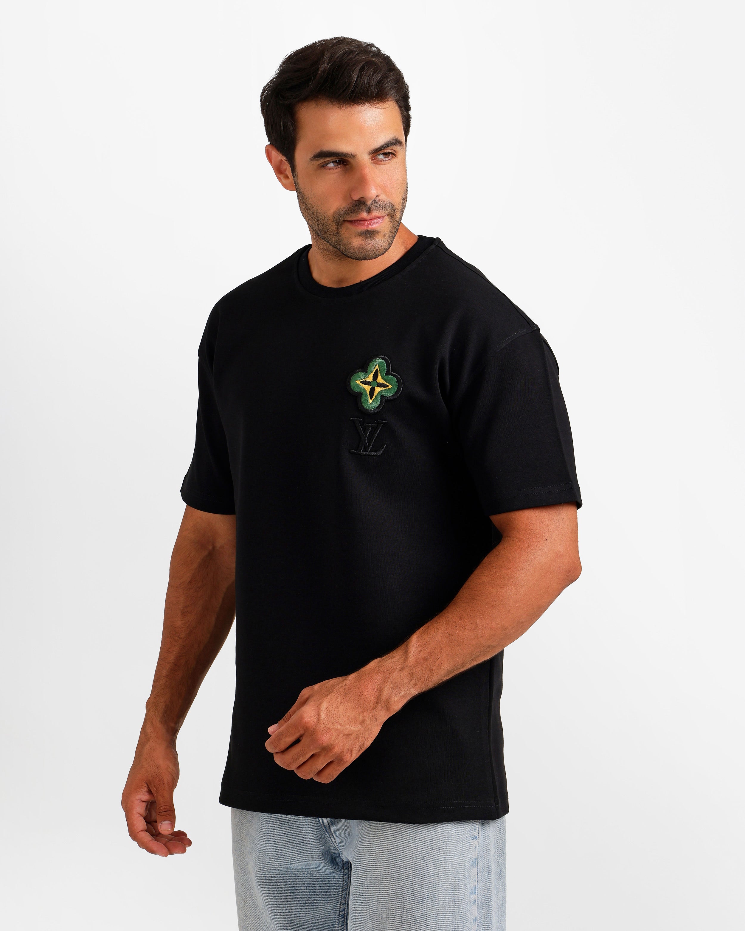 Floral Crest Detail T-Shirt - Black | ONZE Egypt