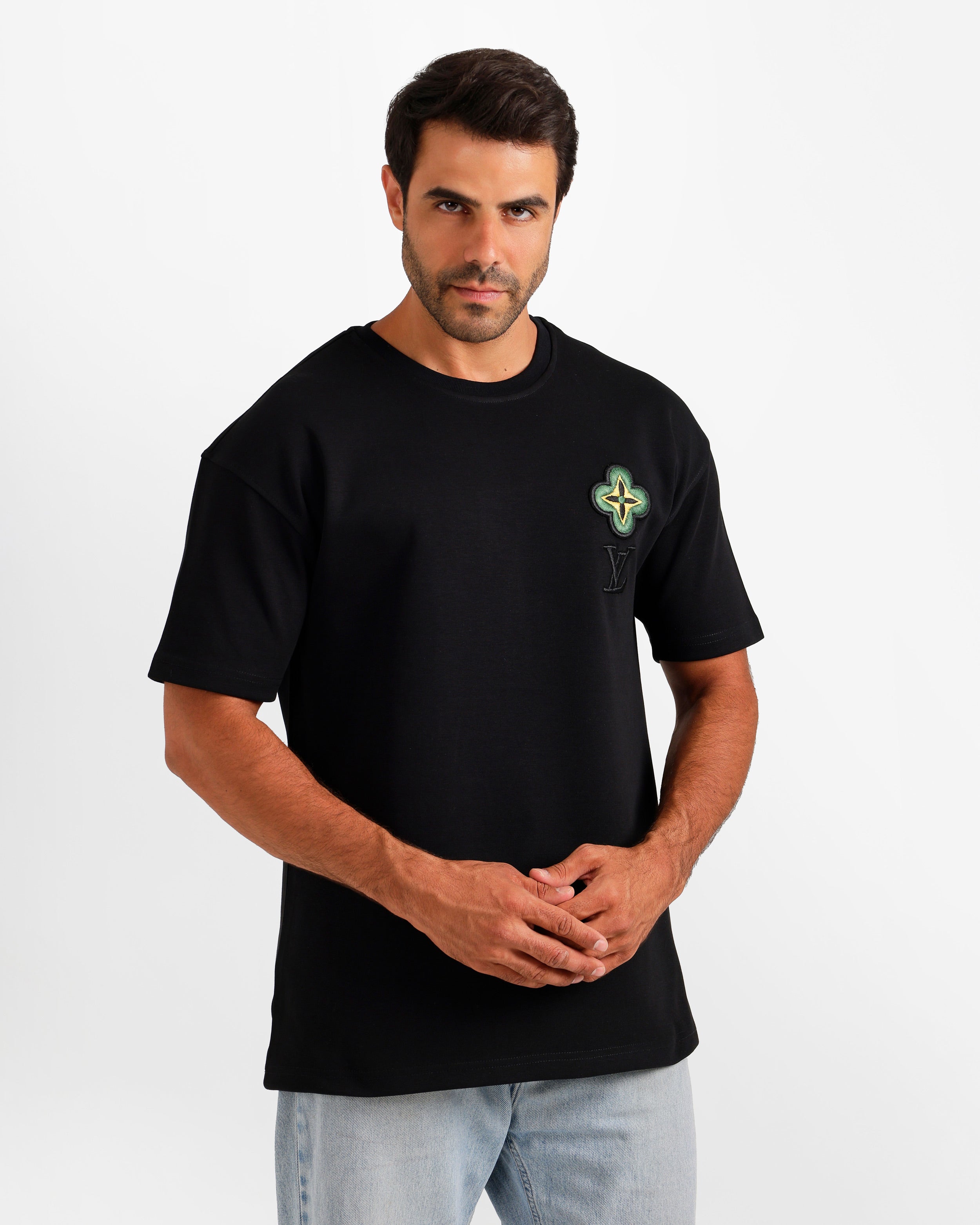 Floral Crest Detail T-Shirt - Black | ONZE Egypt