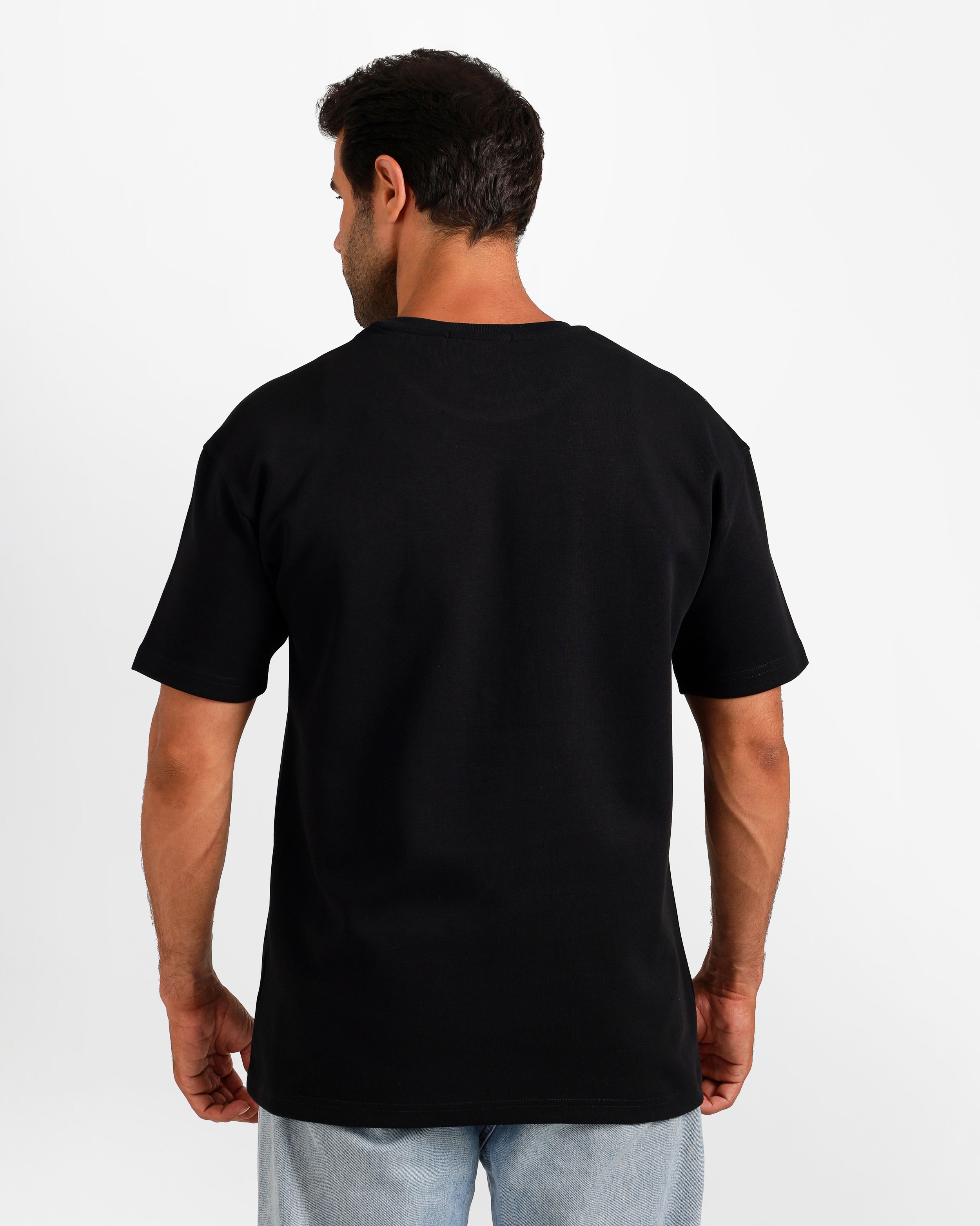 Floral Crest Detail T-Shirt - Black | ONZE Egypt
